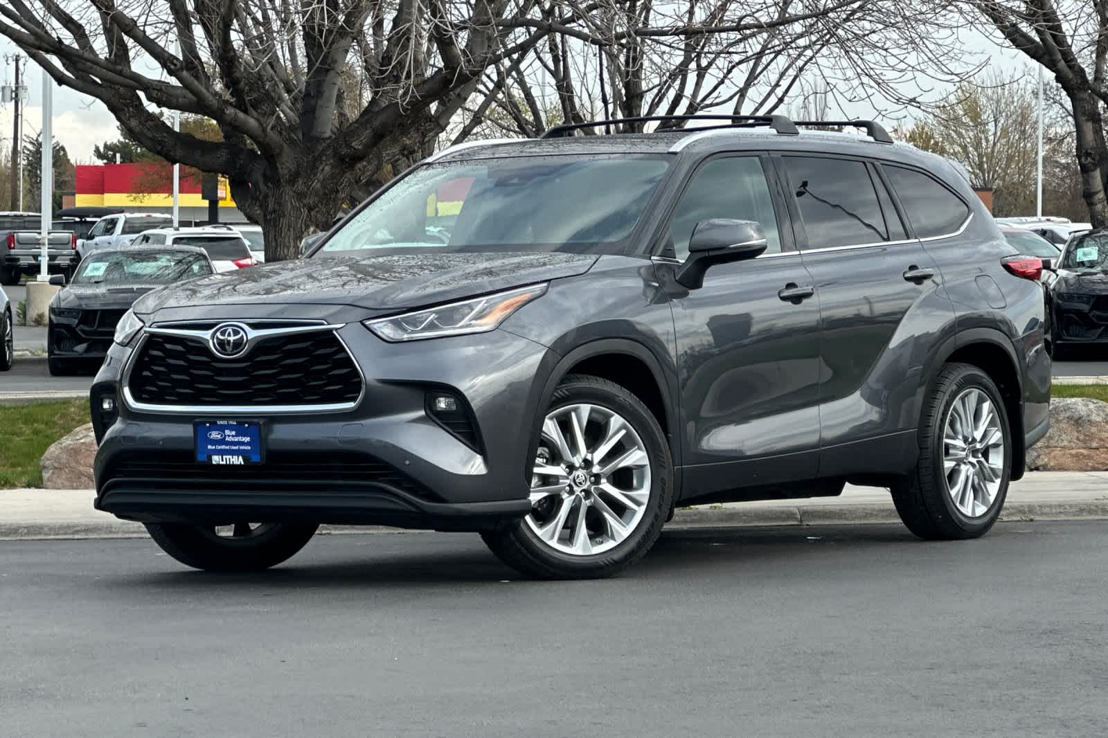 Thumbnail: 2020 Toyota Highlander - 1