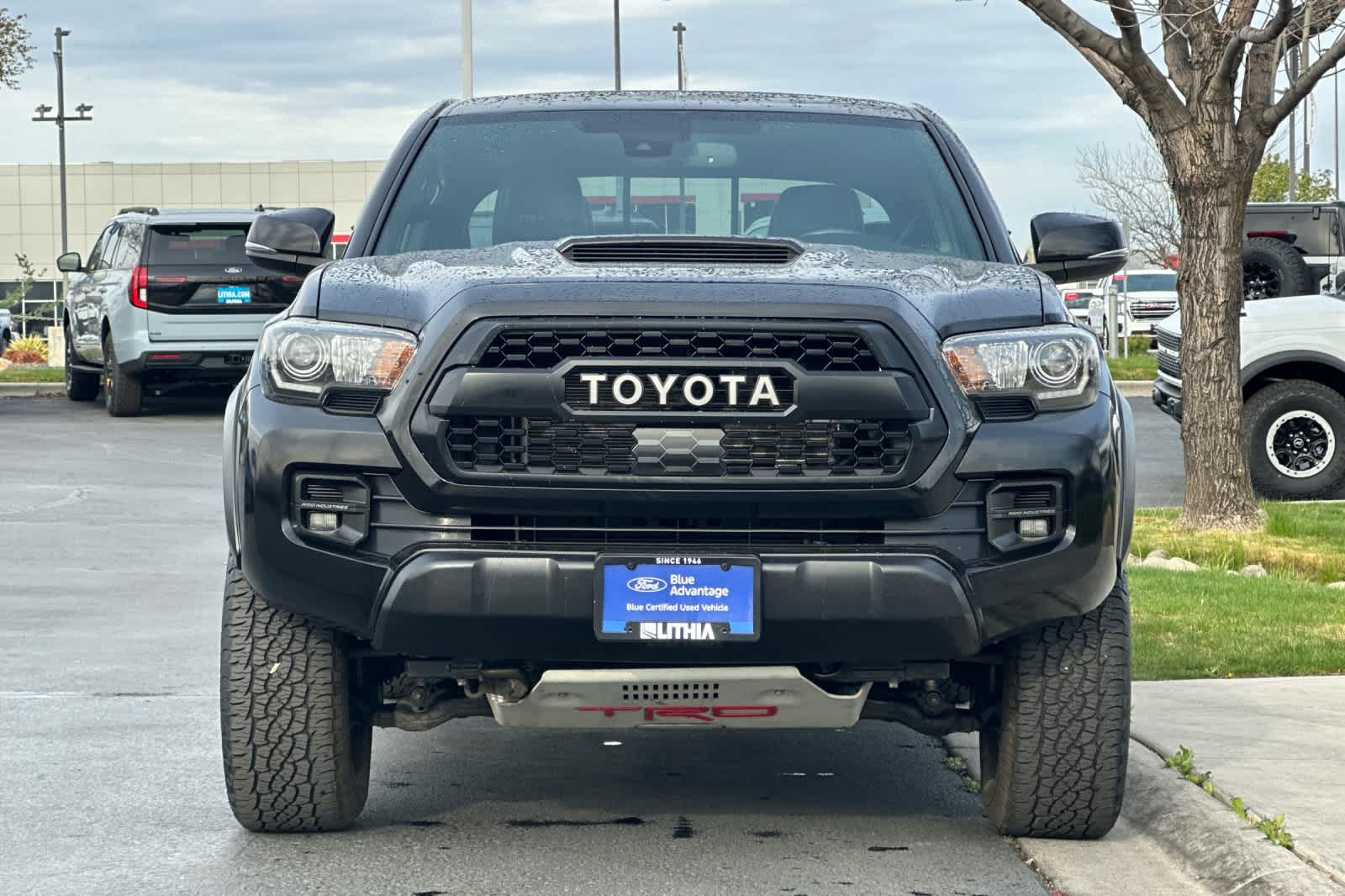 Thumbnail: 2019 Toyota Tacoma - 10