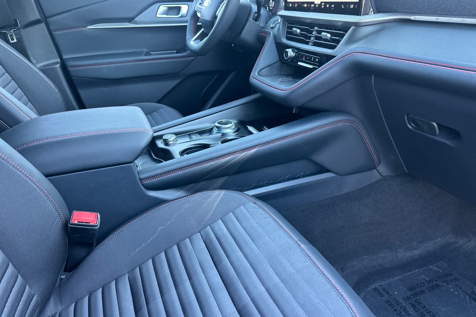 Thumbnail: 2025 Ford Explorer - 17