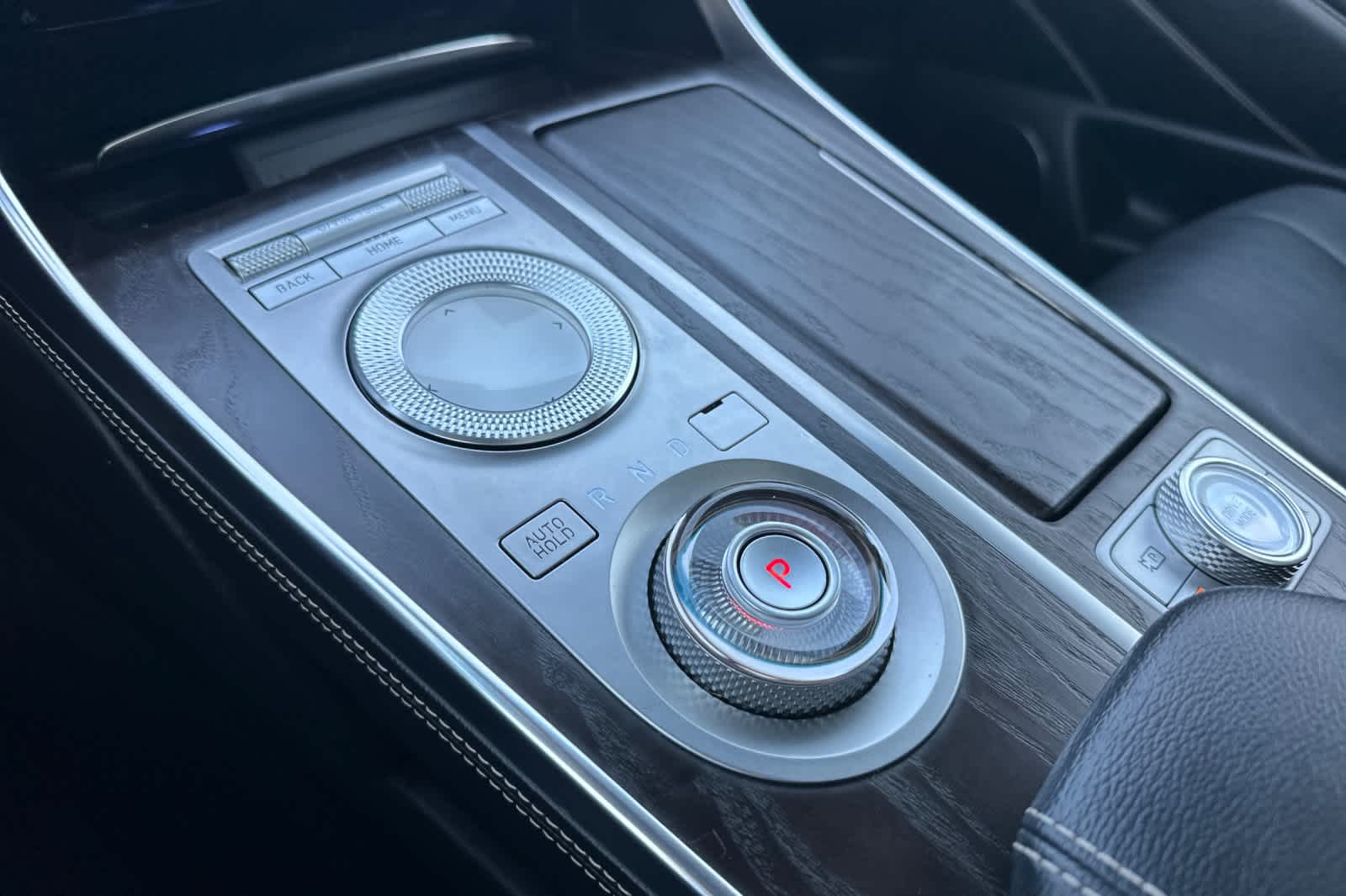 Thumbnail: 2021 Genesis GV80 - 22