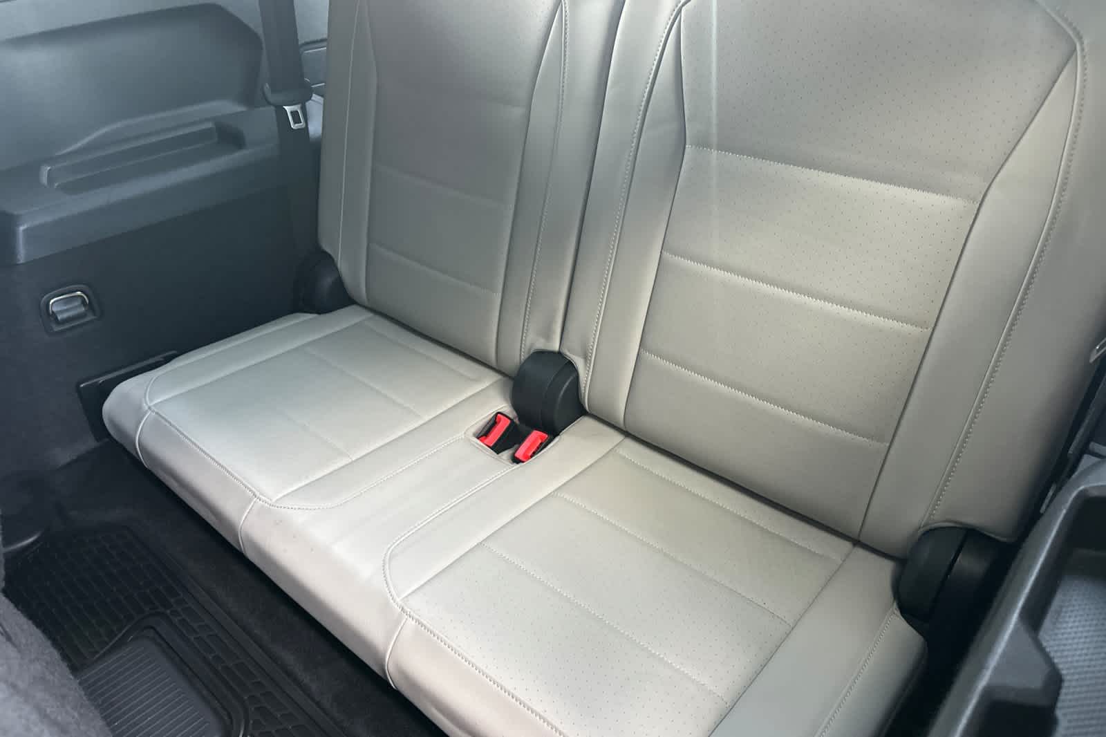 Thumbnail: 2018 Volkswagen Tiguan - 15