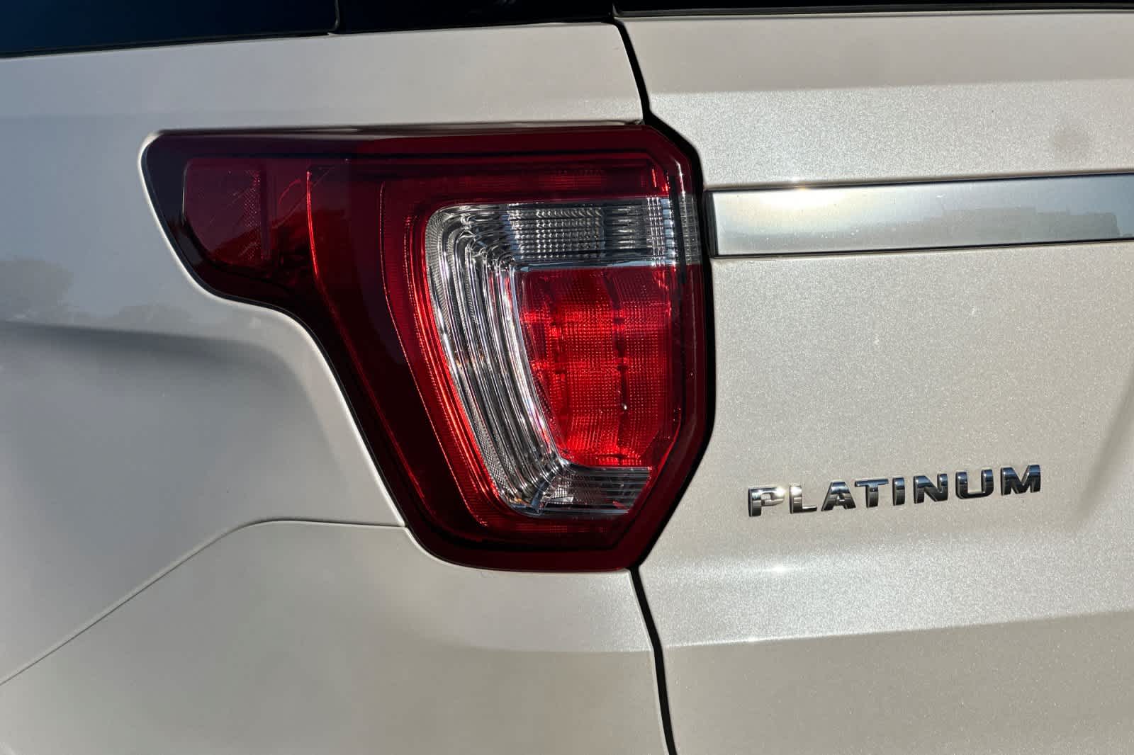 Thumbnail: 2018 Ford Explorer - 28
