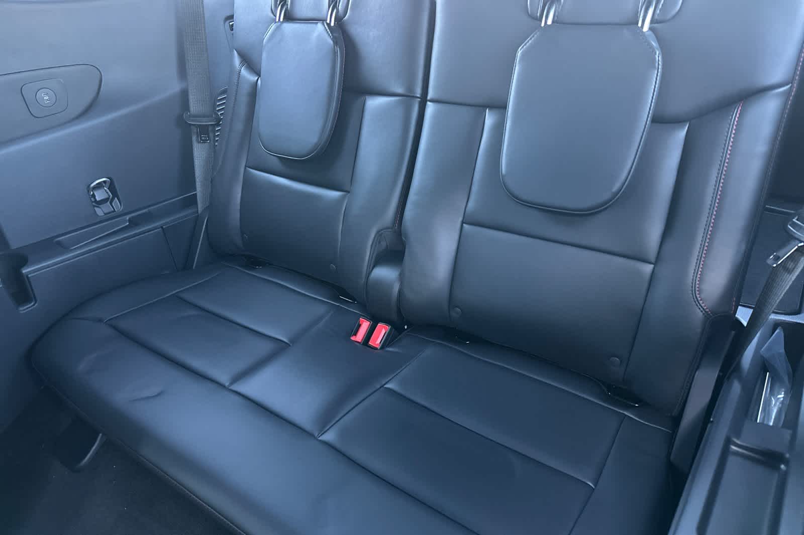 Thumbnail: 2025 Ford Explorer - 15