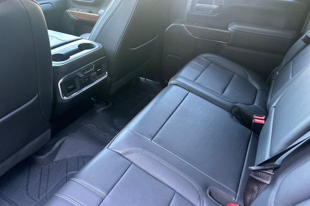 Used 2023 Chevrolet Silverado 3500 HD High Country Truck Crew Cab