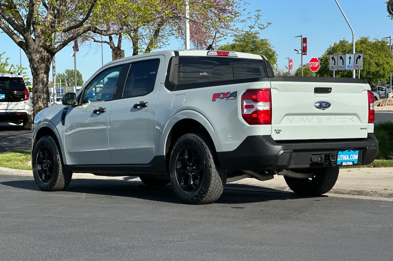 Thumbnail: 2022 Ford Maverick - 6