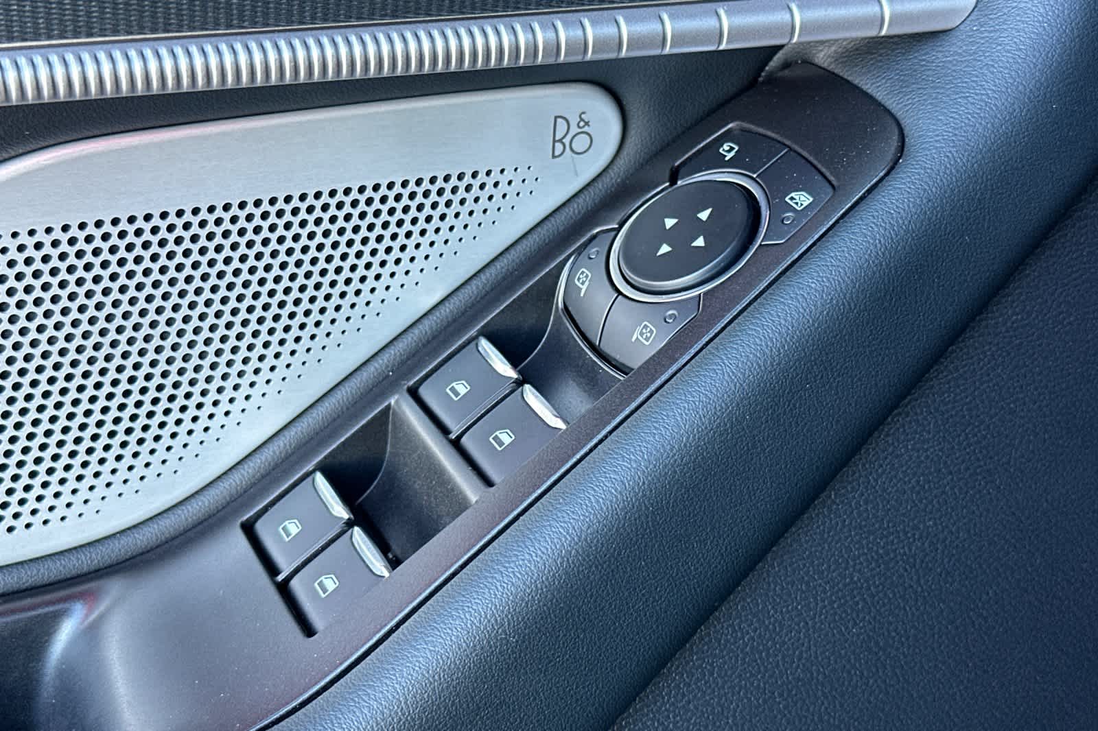 Thumbnail: 2025 Ford Explorer - 13