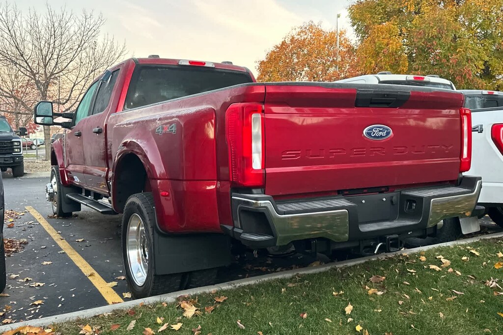 Used 2025 Ford F-450 F-450 XLT Truck Crew Cab