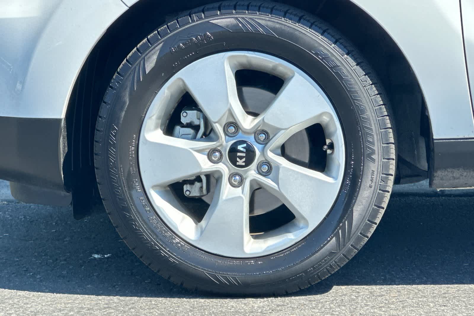 Thumbnail: 2017 Kia Soul - 24