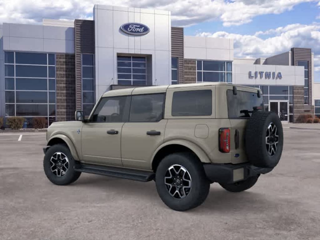 New 2026 Ford Bronco Outer Banks SUV
