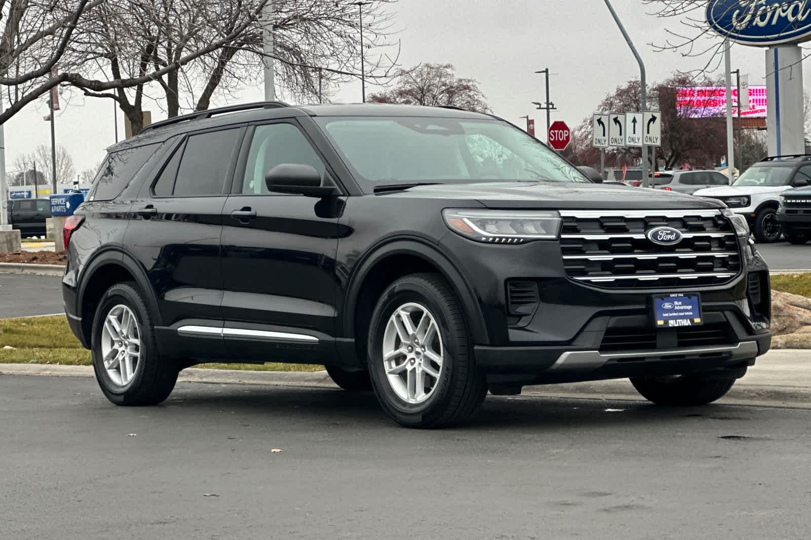 Thumbnail: 2025 Ford Explorer - 9