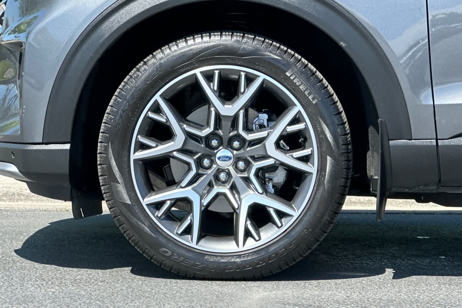 Thumbnail: 2025 Ford Explorer - 28