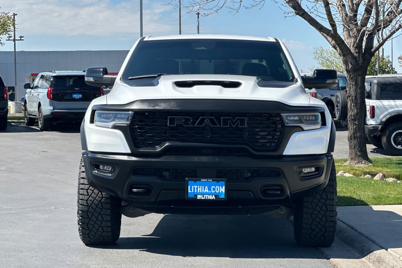 Thumbnail: 2025 RAM 1500 - 10
