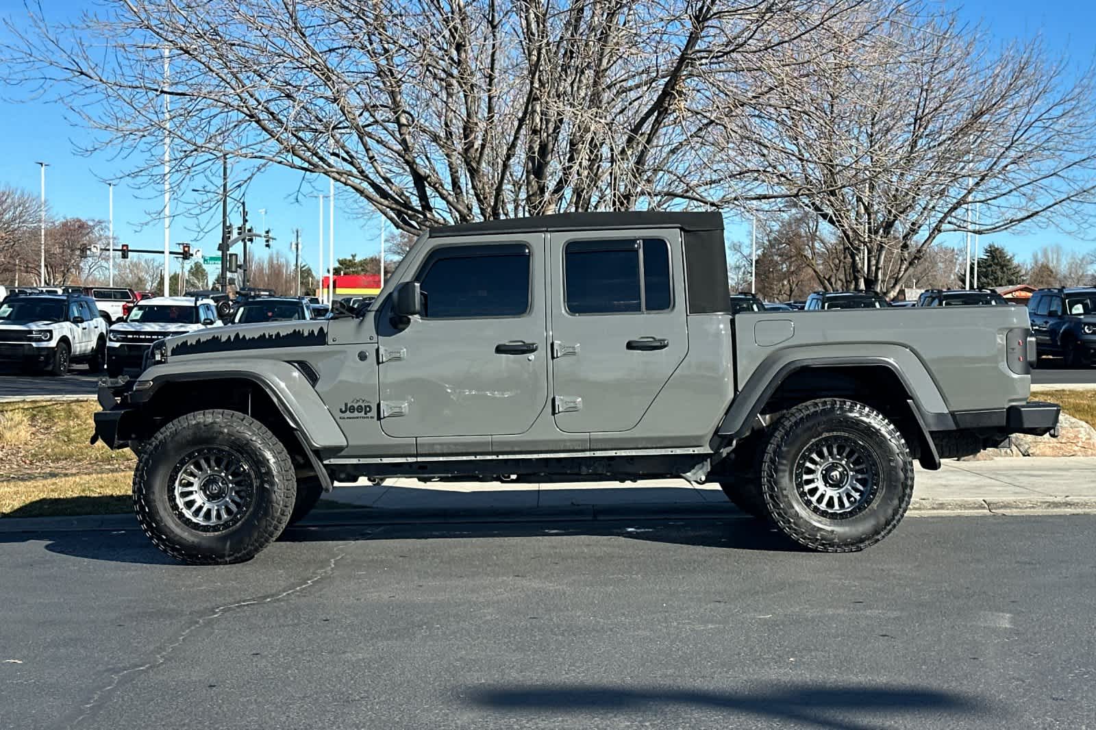 Thumbnail: 2023 Jeep Gladiator - 5
