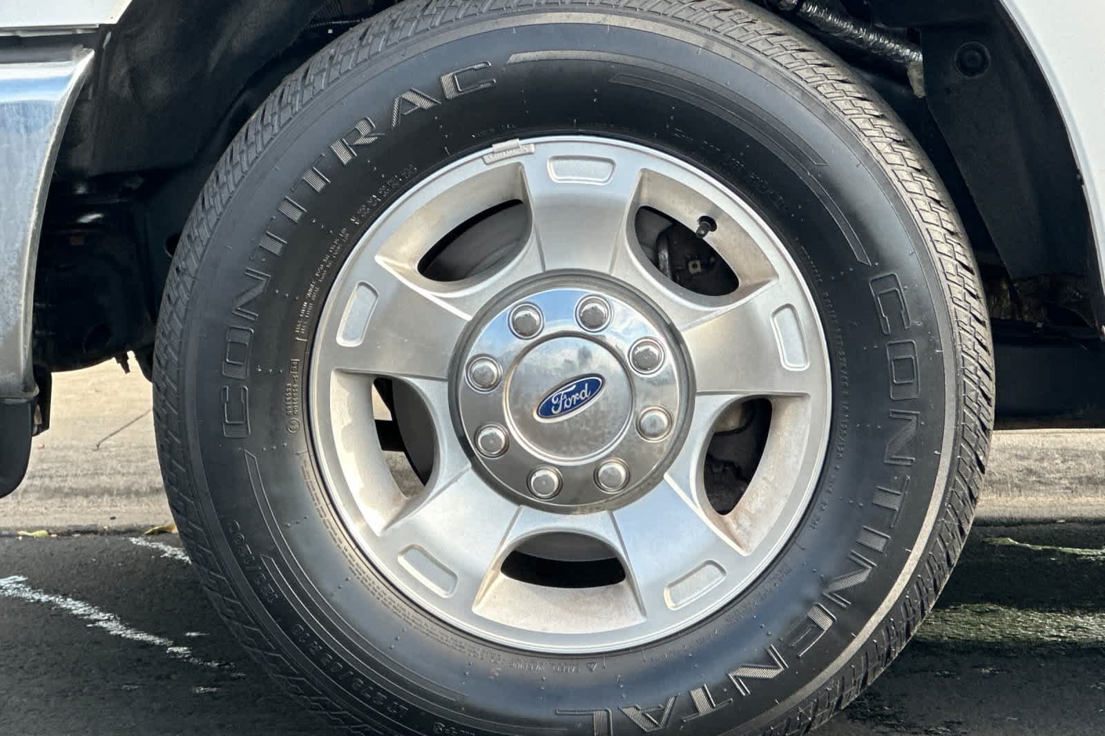 Thumbnail: 2015 Ford F-350 - 23