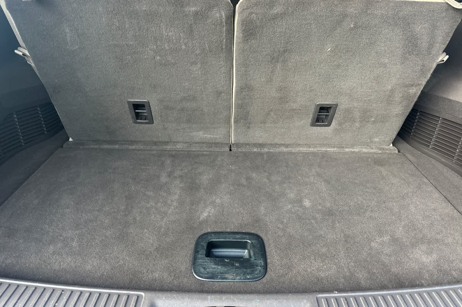 Thumbnail: 2023 Lincoln Aviator - 16