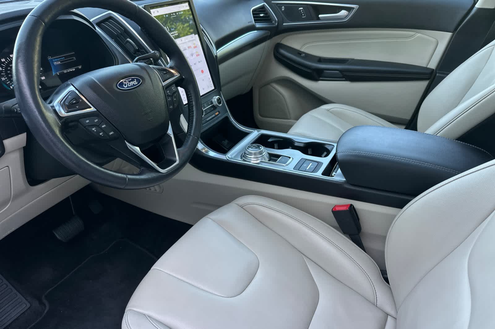 Thumbnail: 2022 Ford Edge - 11