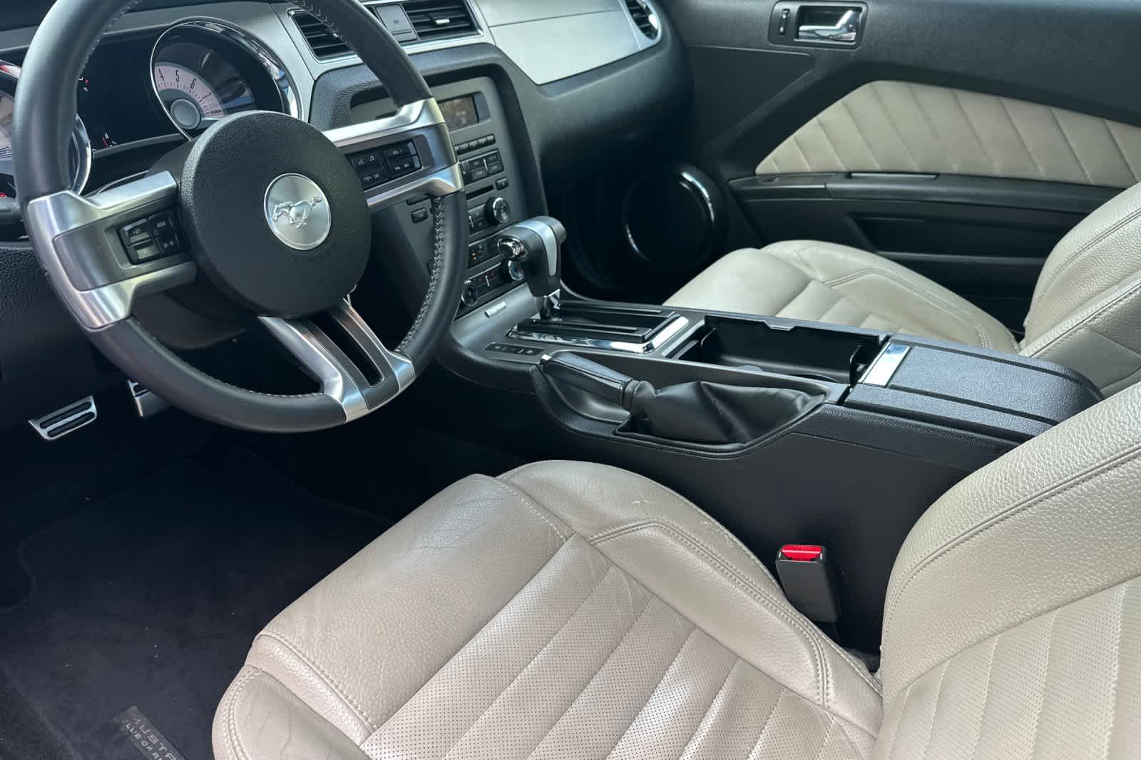 Thumbnail: 2012 Ford Mustang - 11