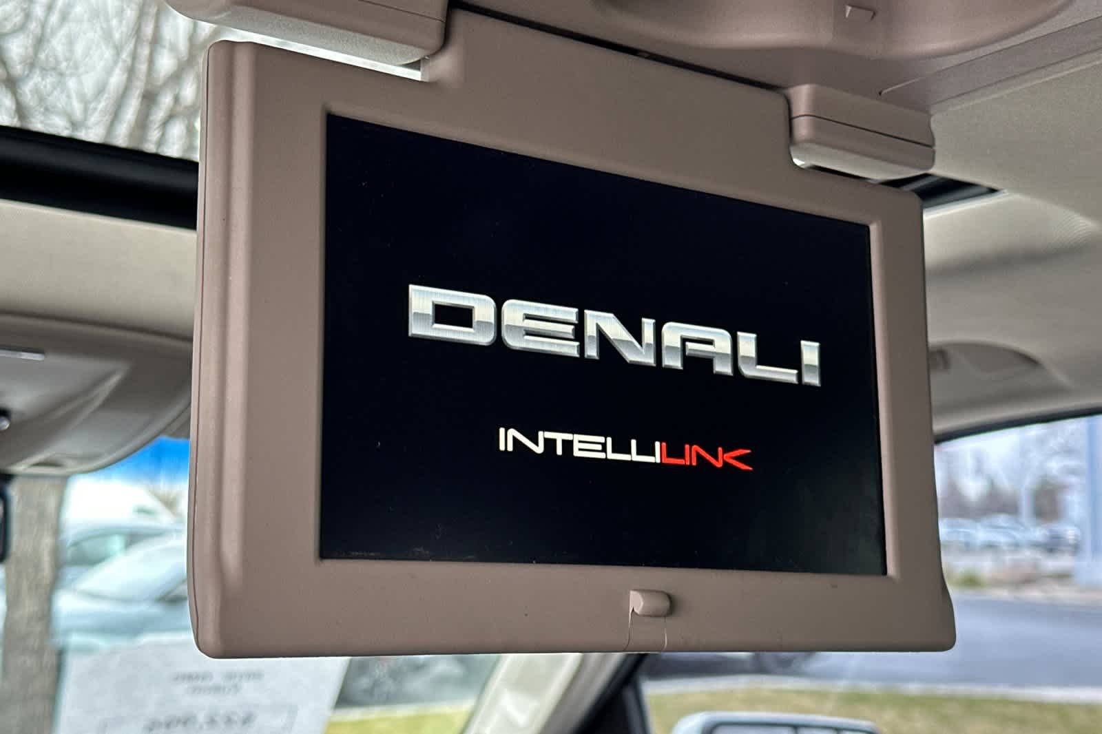 Thumbnail: 2015 GMC Yukon - 16