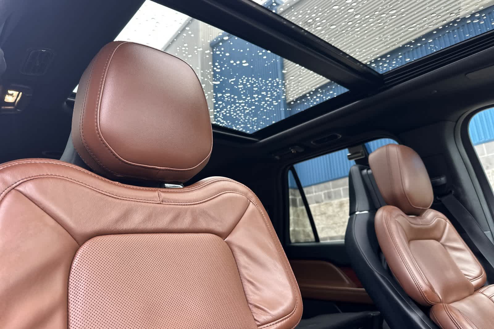 Thumbnail: 2024 Lincoln Navigator L - 18