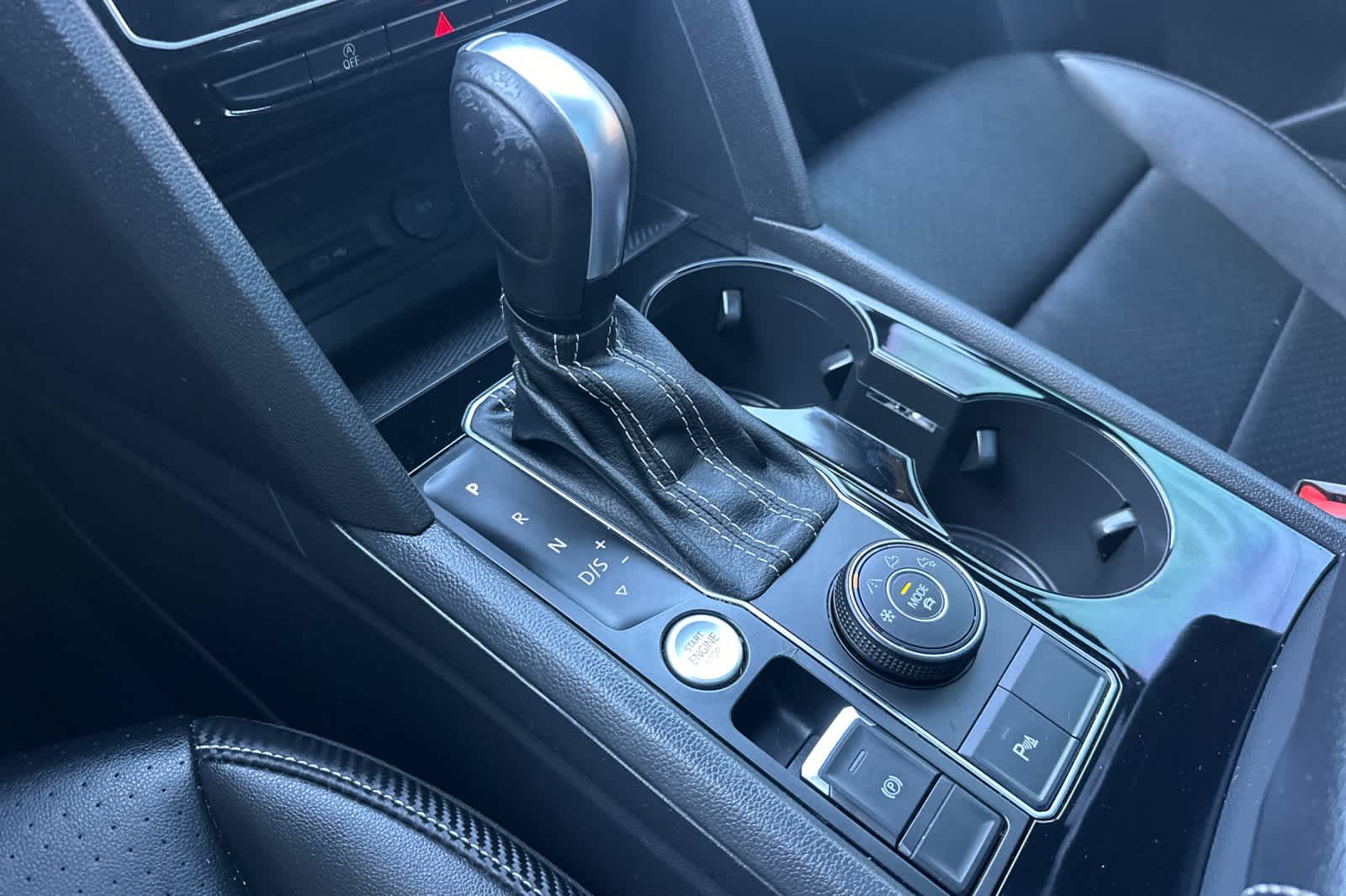 Thumbnail: 2022 Volkswagen Atlas - 21