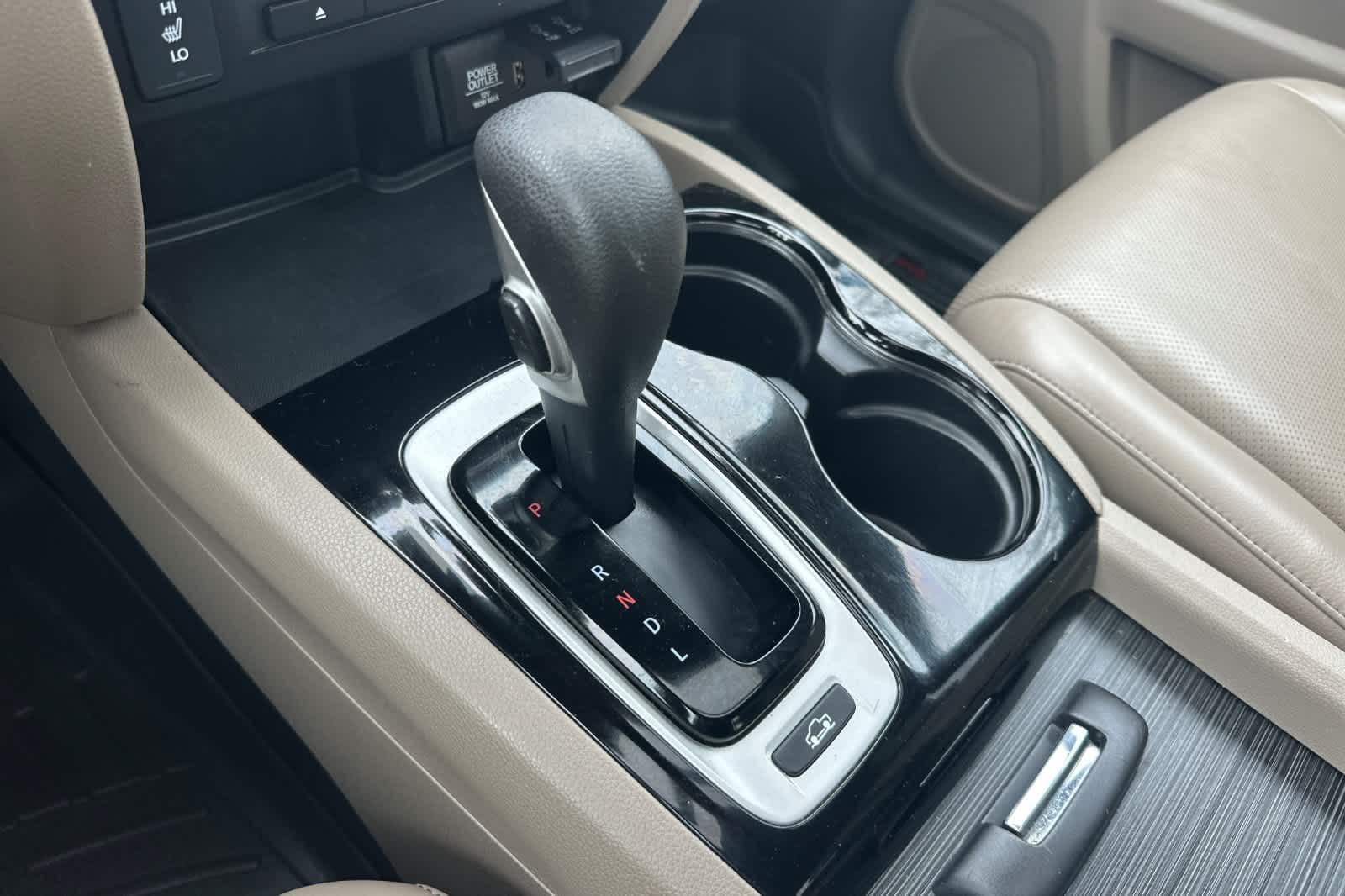 Thumbnail: 2017 Honda Ridgeline - 21