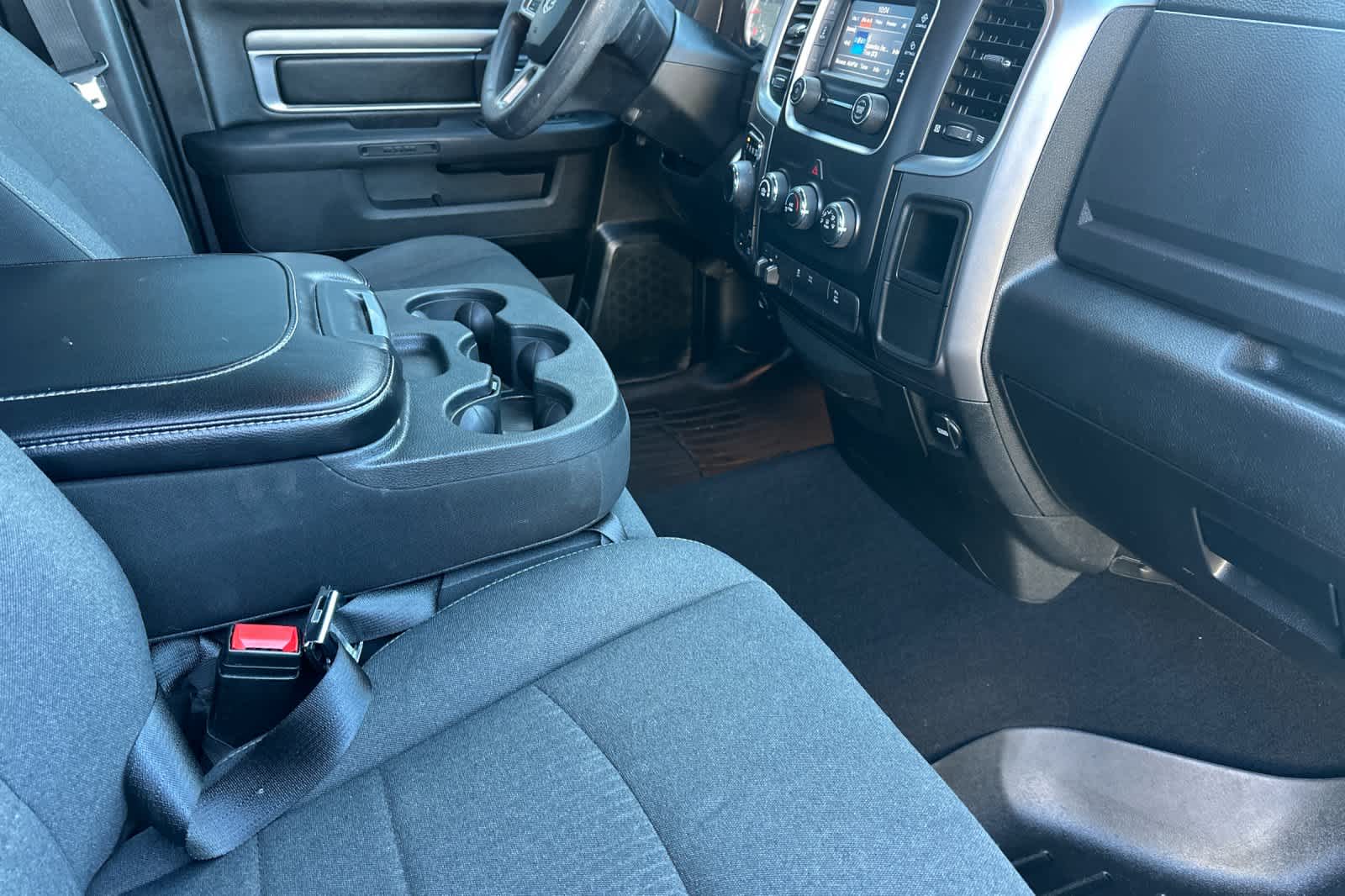 Thumbnail: 2022 RAM 1500 Classic - 15