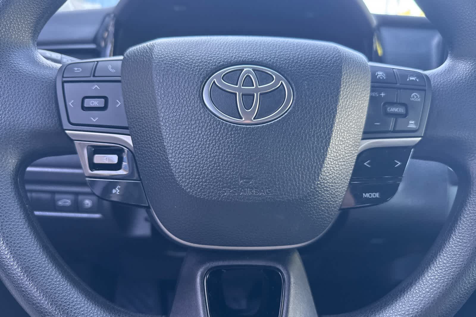 Thumbnail: 2025 Toyota Camry - 22