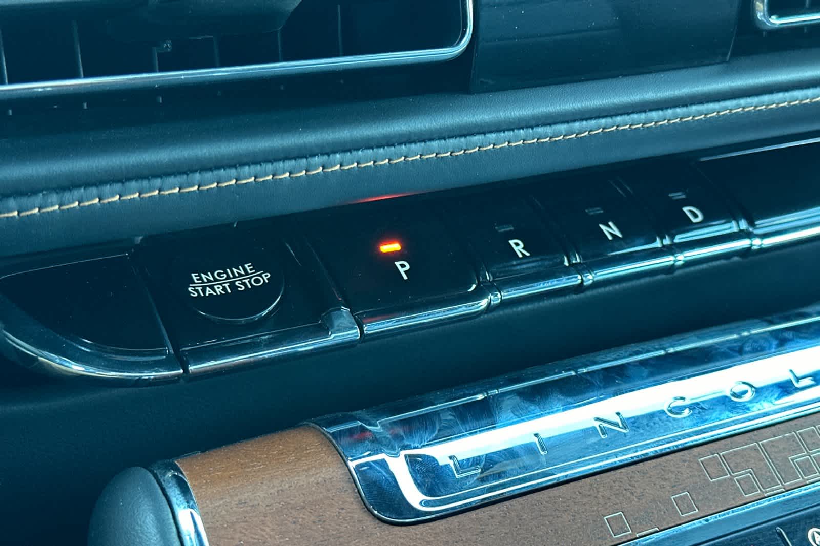 Thumbnail: 2025 Lincoln Aviator - 23