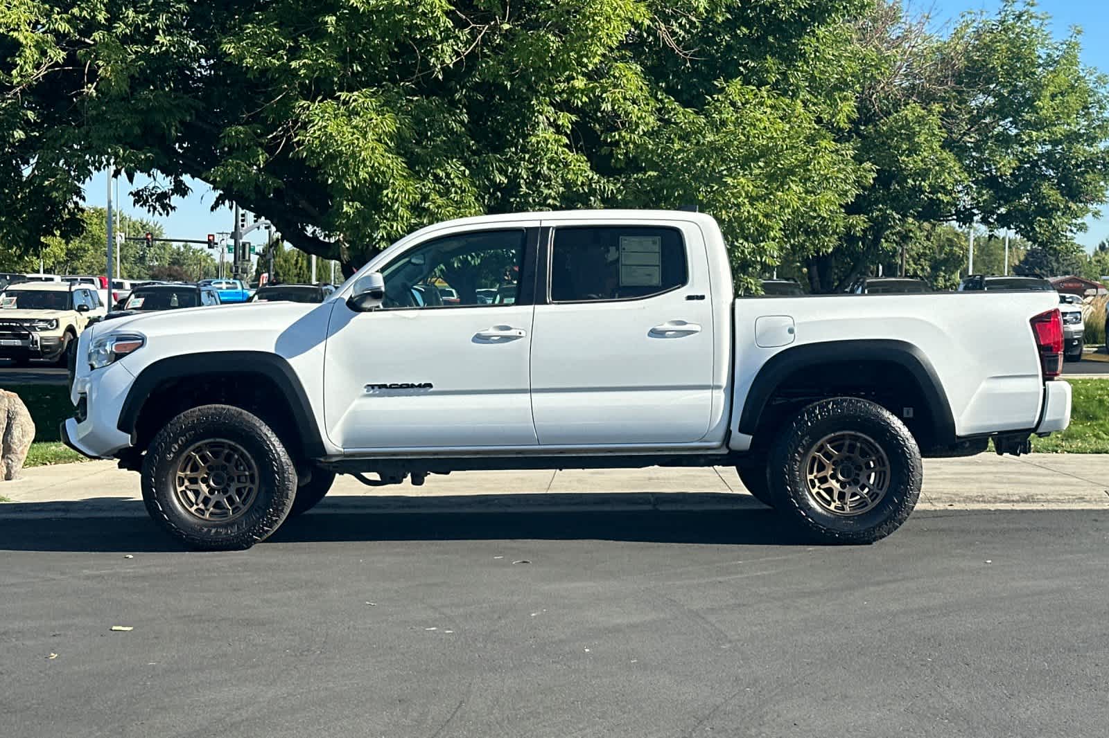 Thumbnail: 2023 Toyota Tacoma - 5