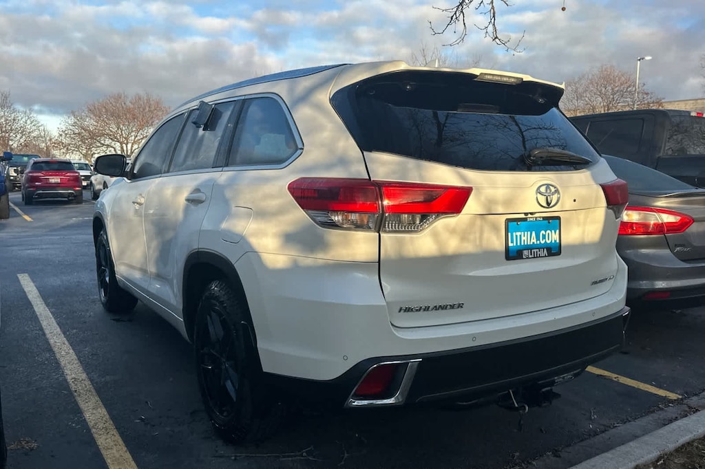 Used 2019 Toyota Highlander Limited Platinum V6 SUV