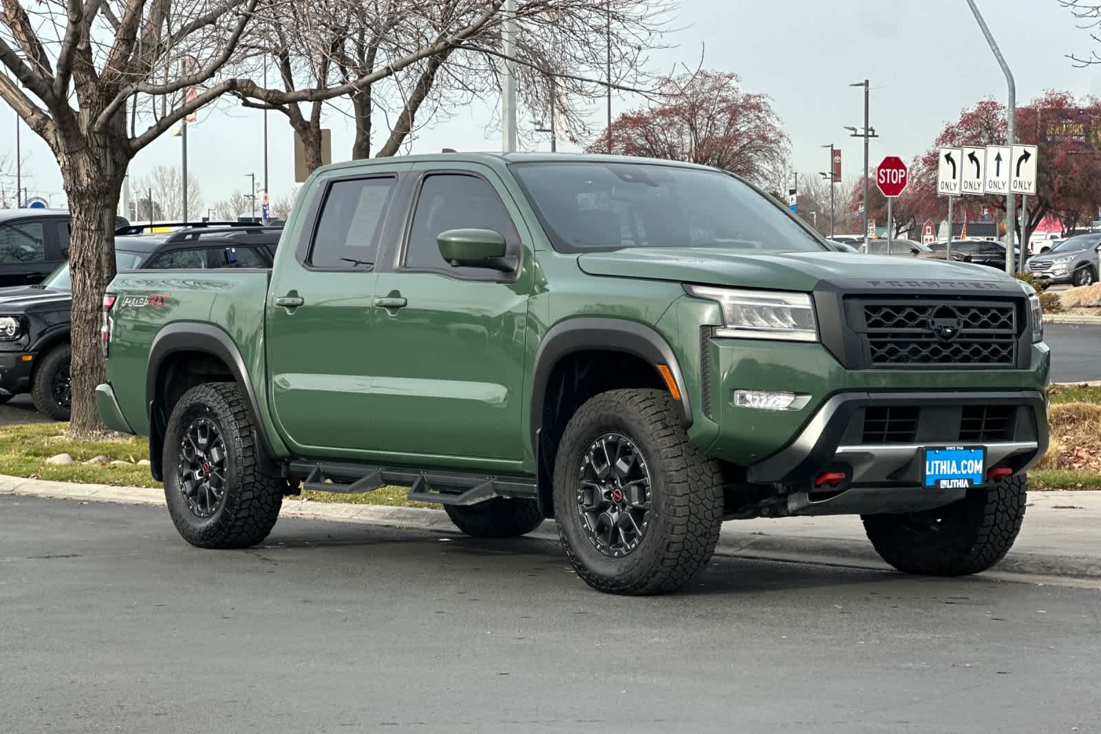 Thumbnail: 2022 Nissan Frontier - 9