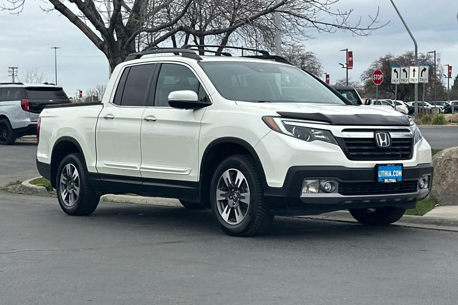 Thumbnail: 2017 Honda Ridgeline - 9