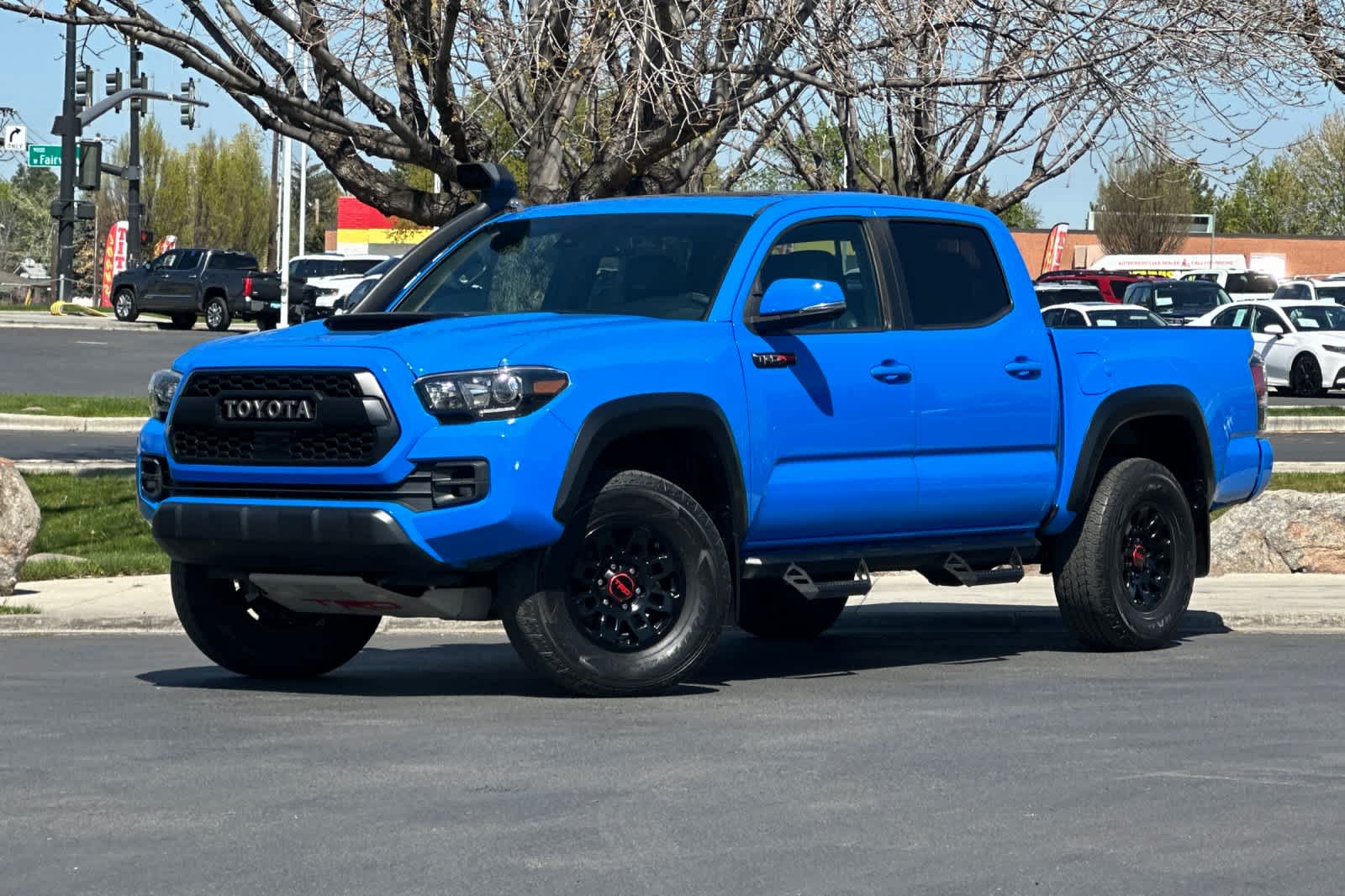 Thumbnail: 2019 Toyota Tacoma - 1