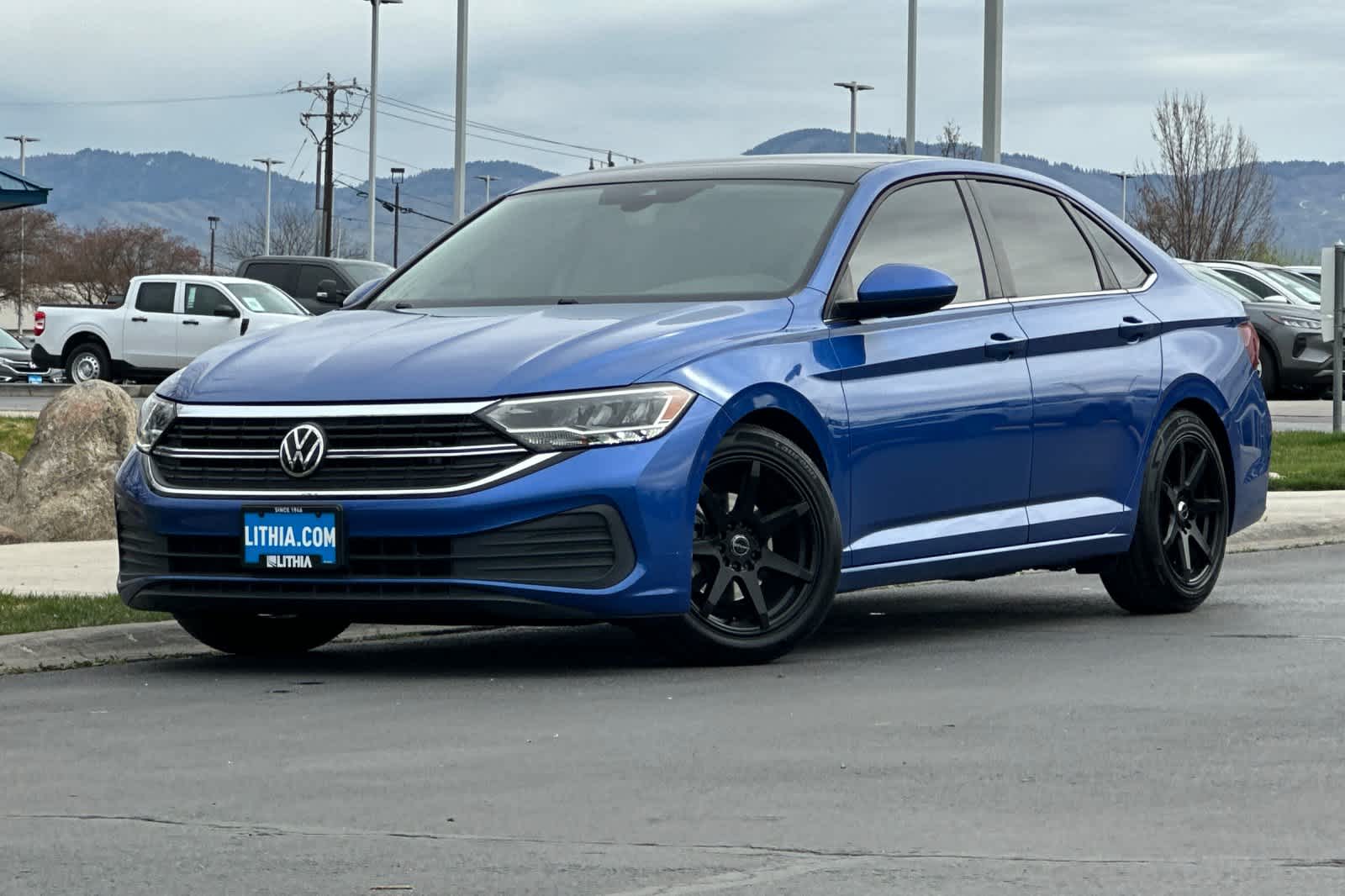 Thumbnail: 2022 Volkswagen Jetta - 1