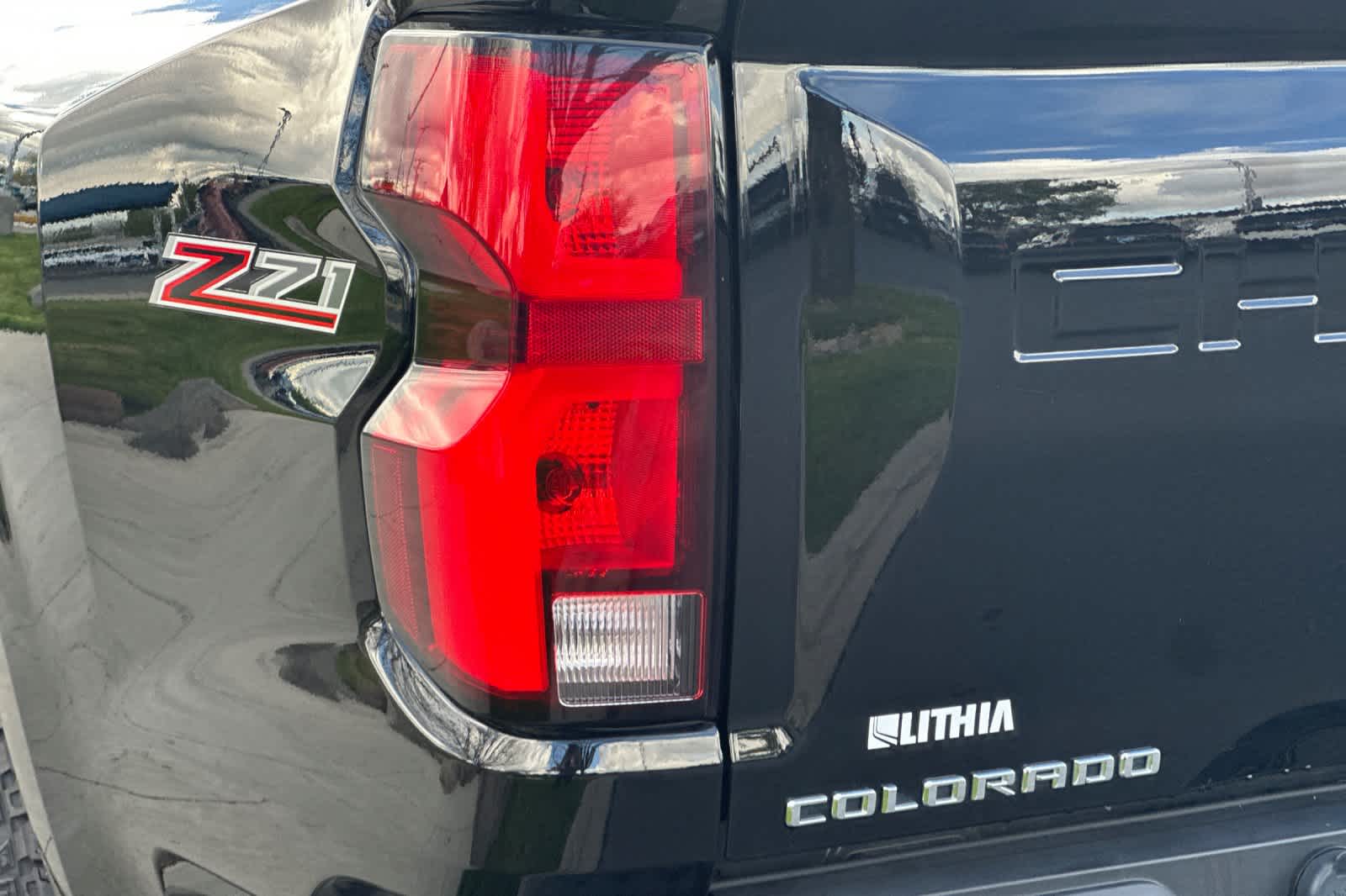 Thumbnail: 2024 Chevrolet Colorado - 26