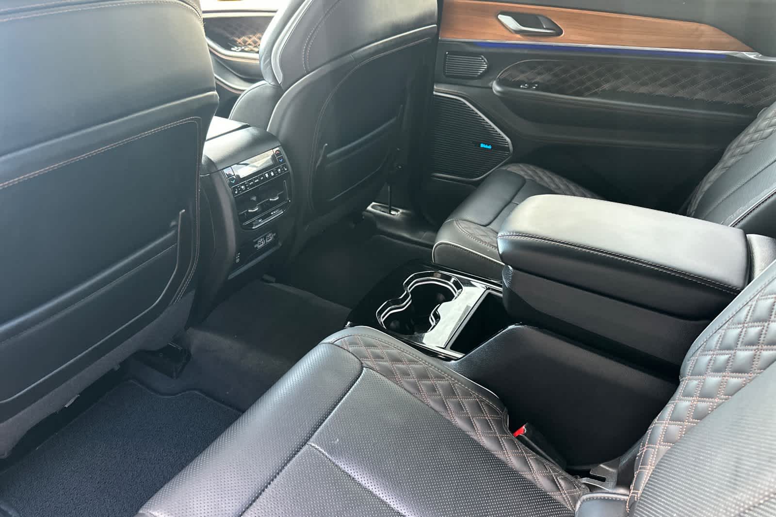 Thumbnail: 2023 Jeep Grand Cherokee - 3