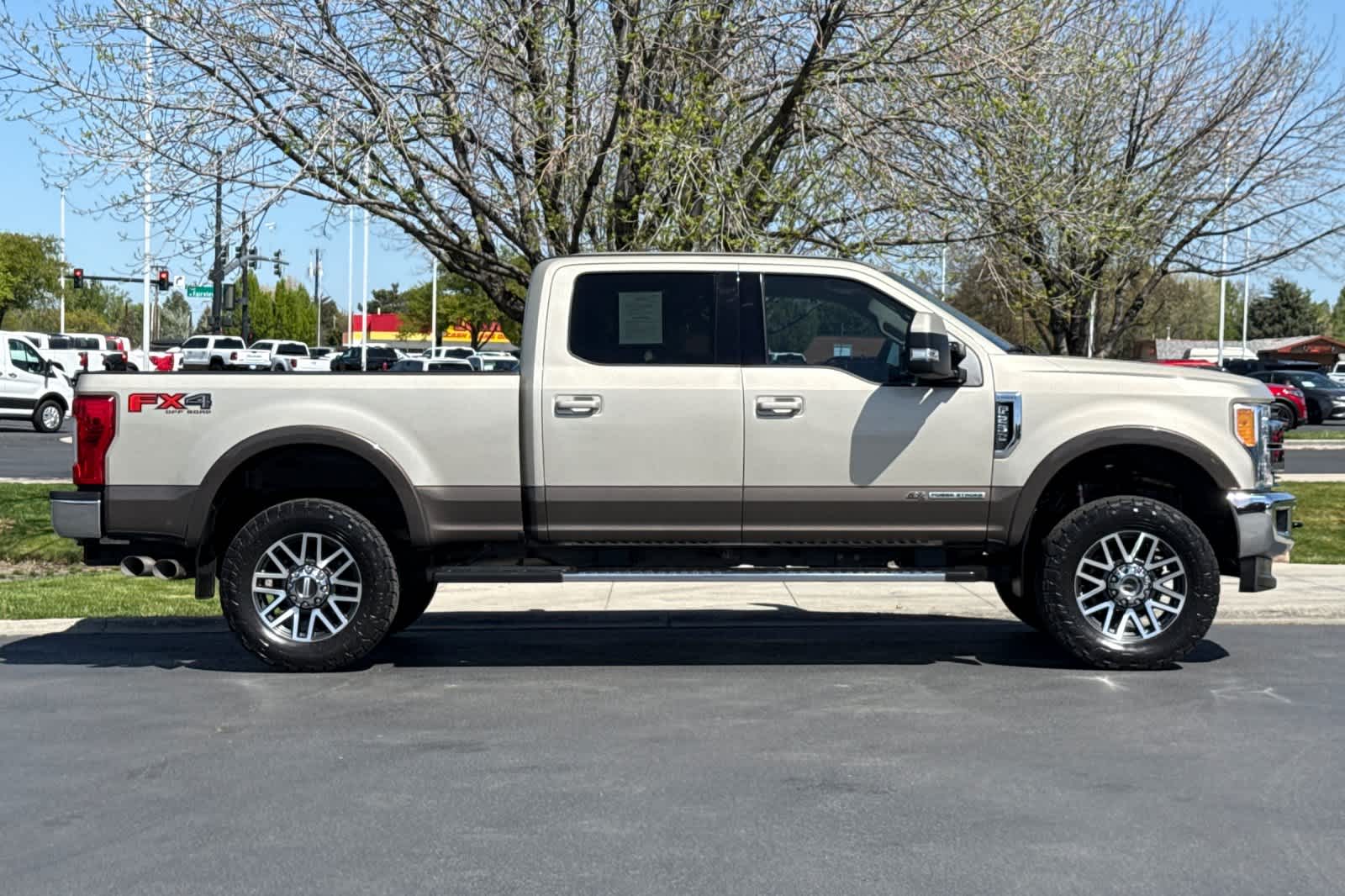 Thumbnail: 2017 Ford F-250 - 8