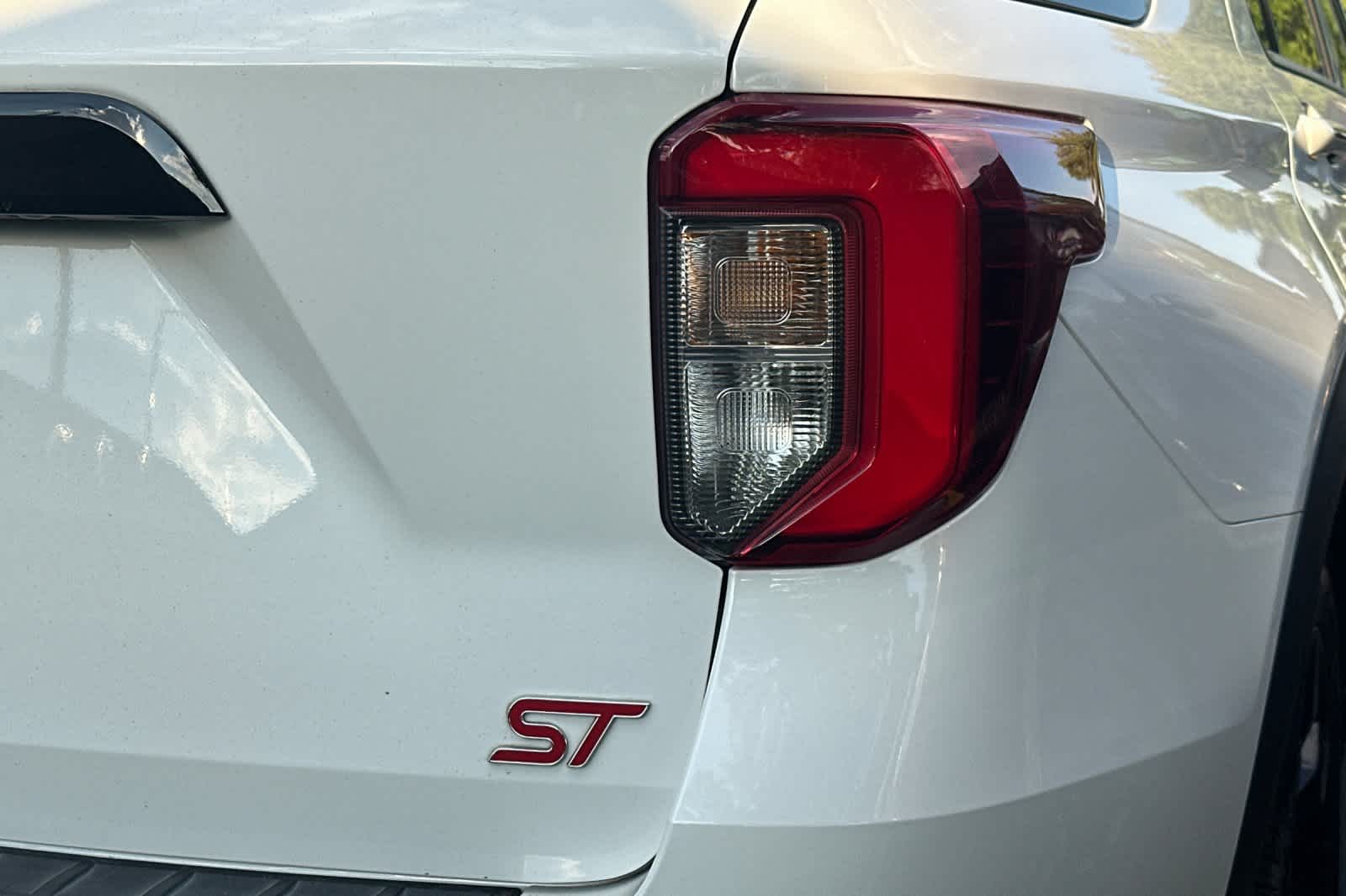 Thumbnail: 2020 Ford Explorer - 8