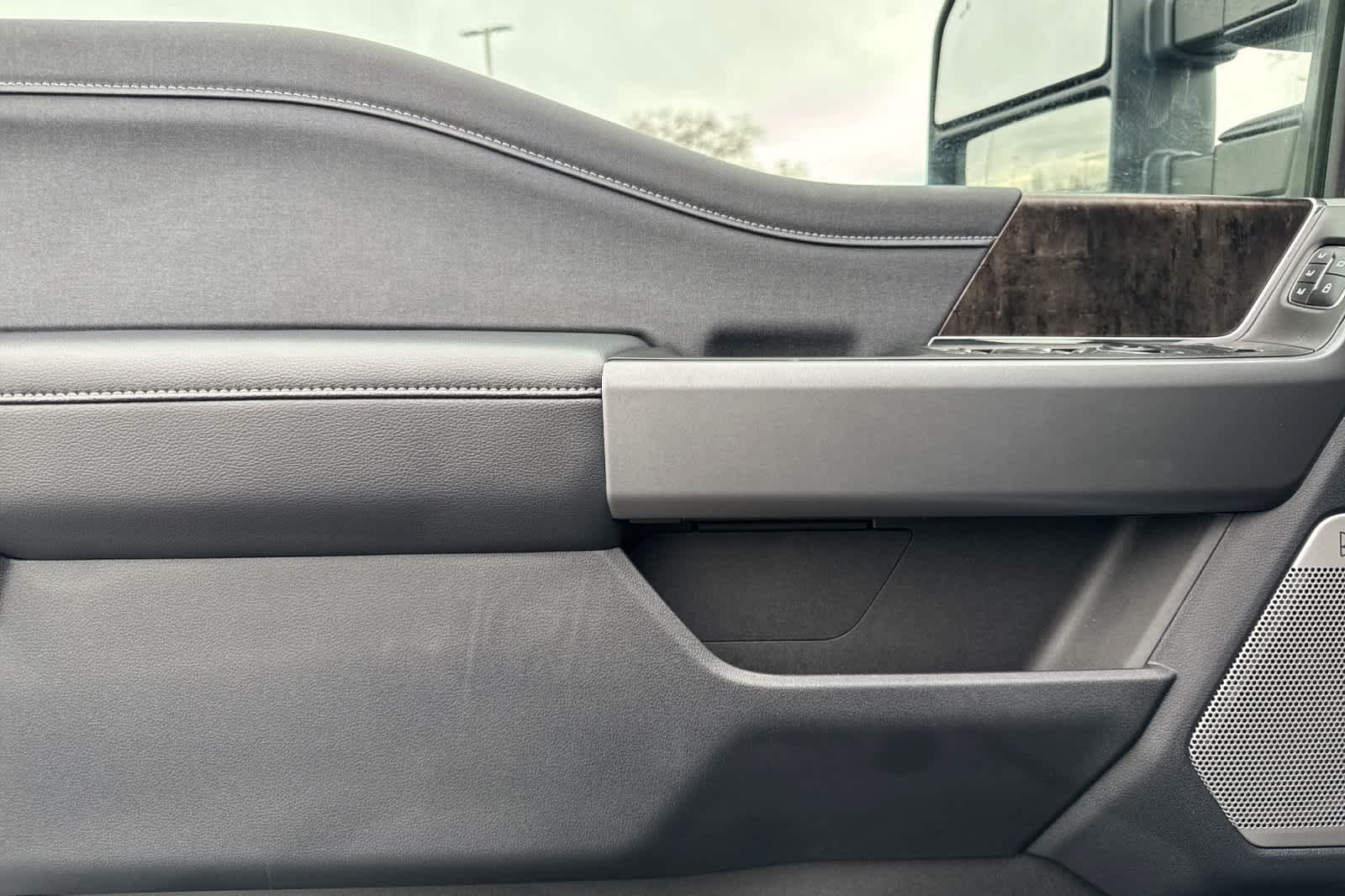 Thumbnail: 2025 Ford F-350 - 12