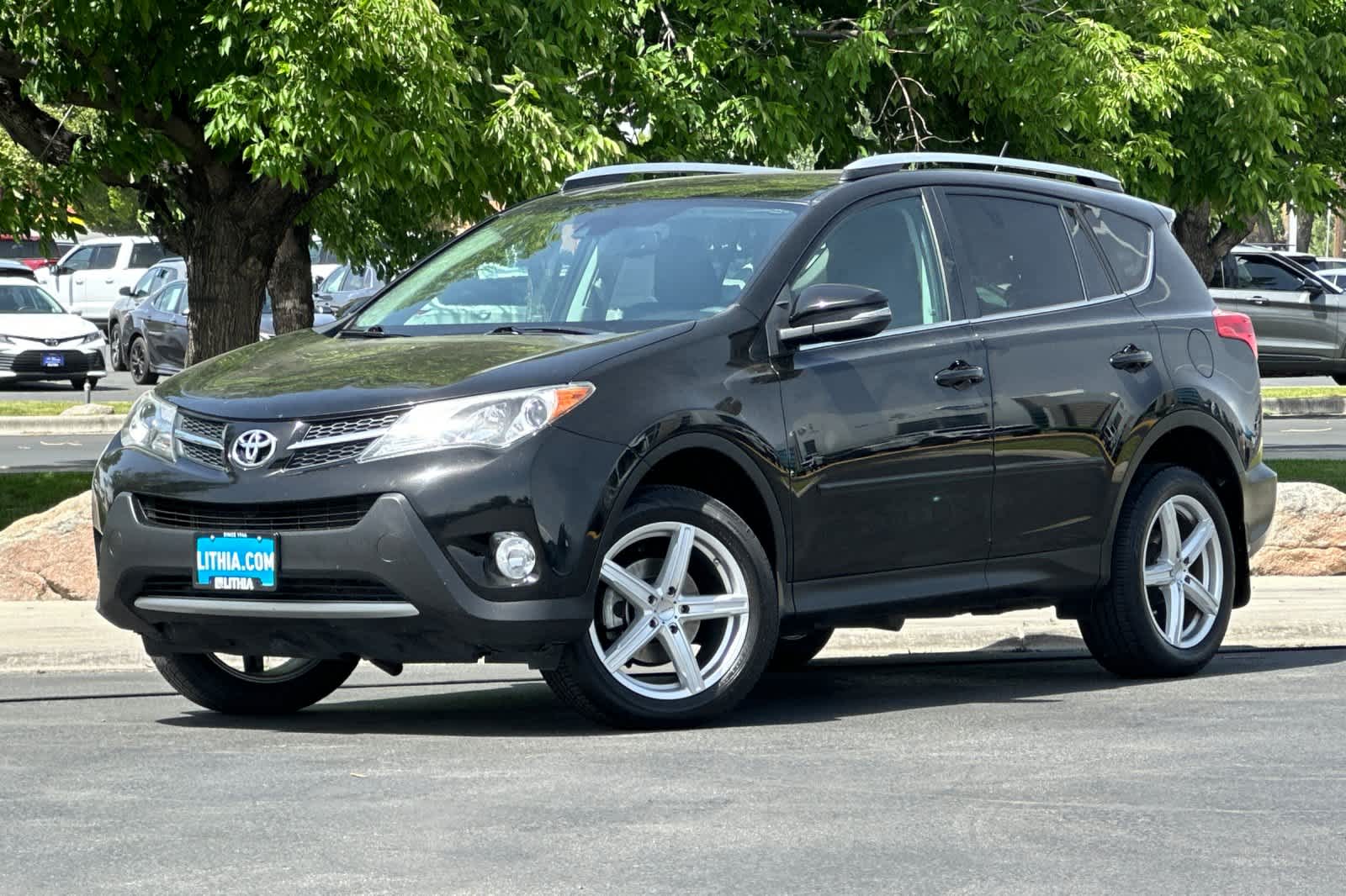 Thumbnail: 2015 Toyota RAV4 - 1