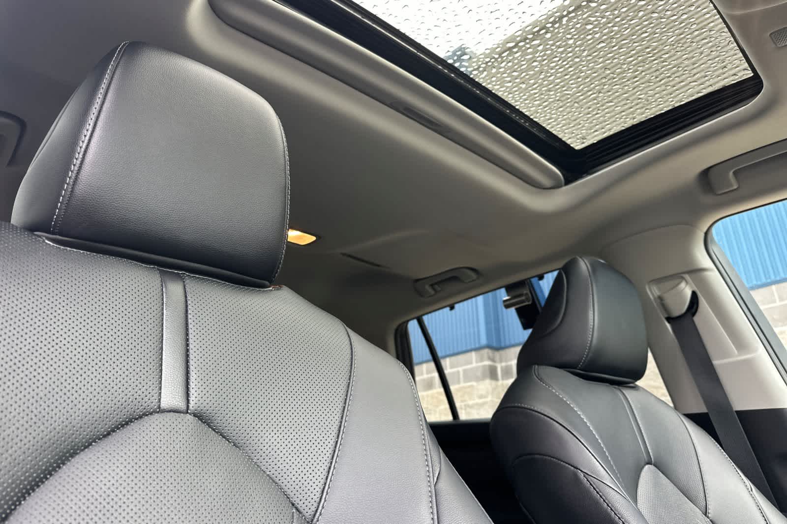 Thumbnail: 2020 Toyota Highlander - 18