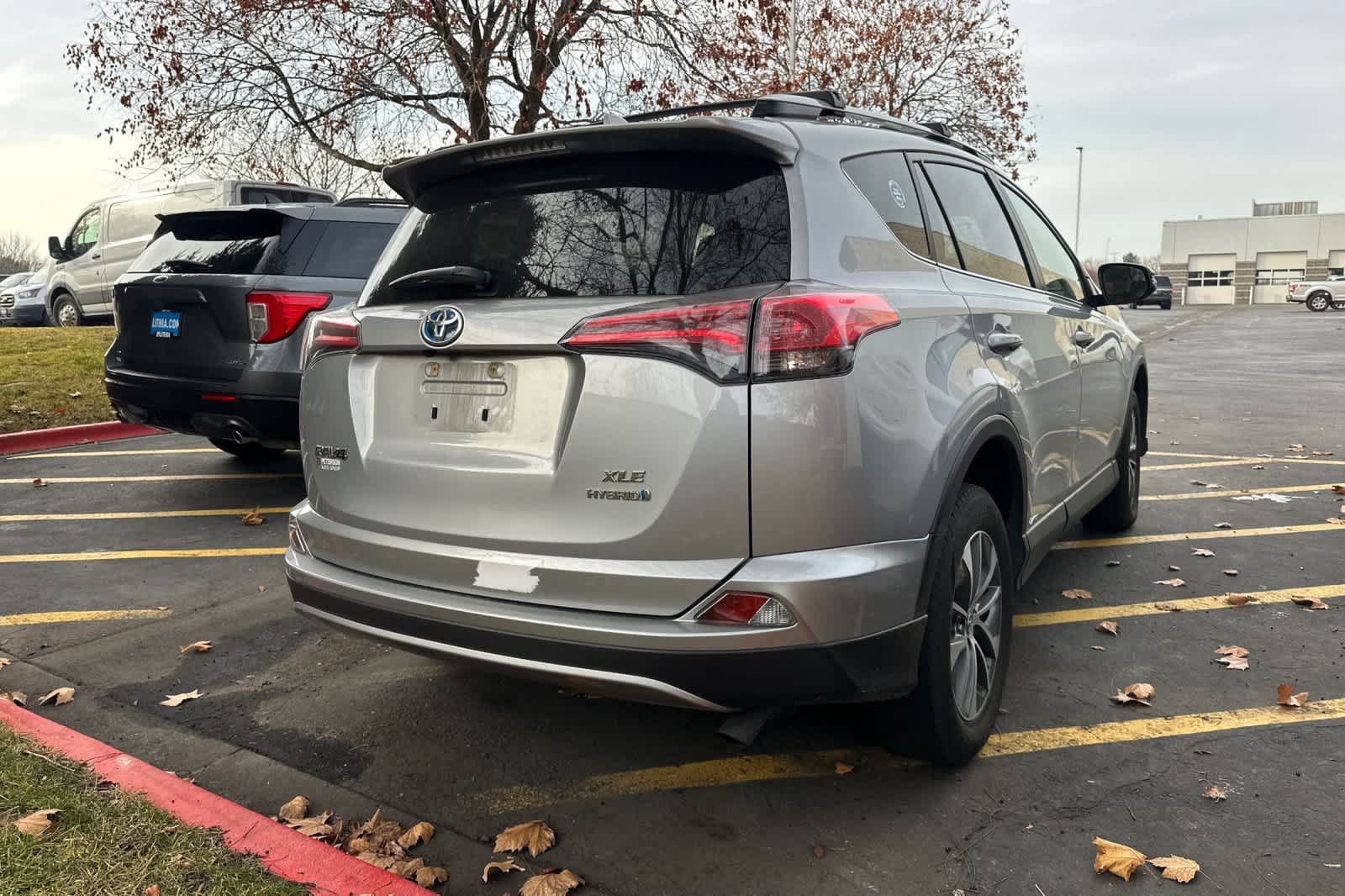 Thumbnail: 2017 Toyota RAV4 - 2