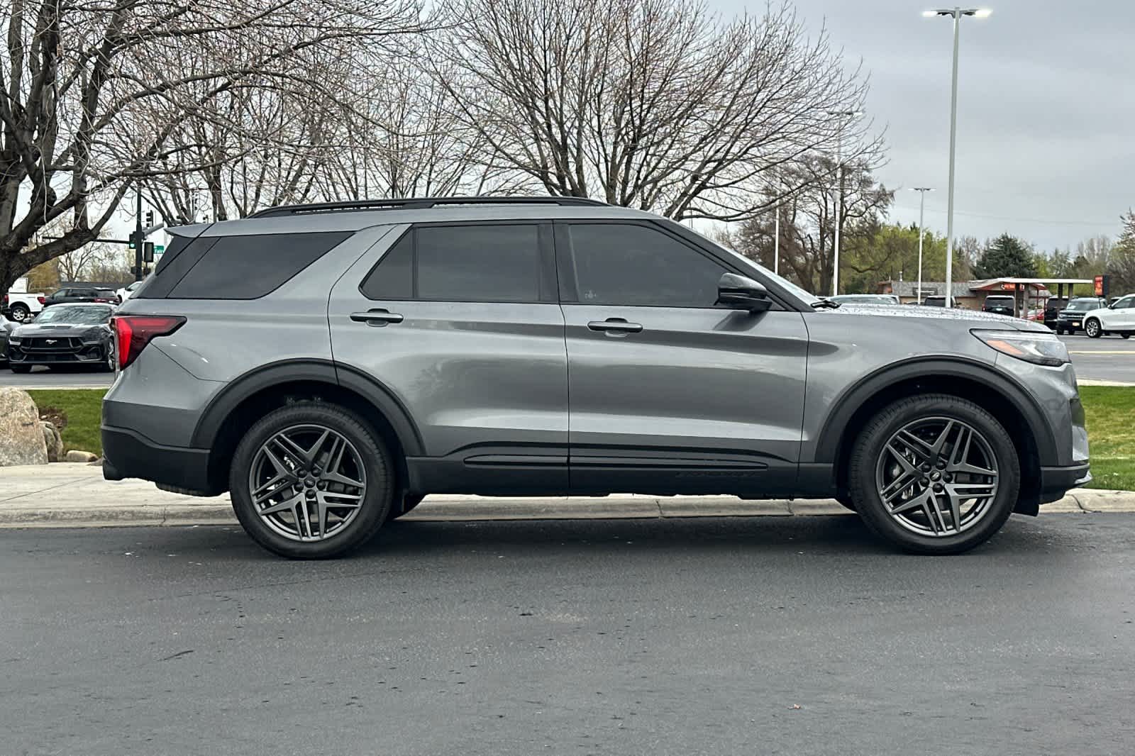Thumbnail: 2026 Ford Explorer - 8