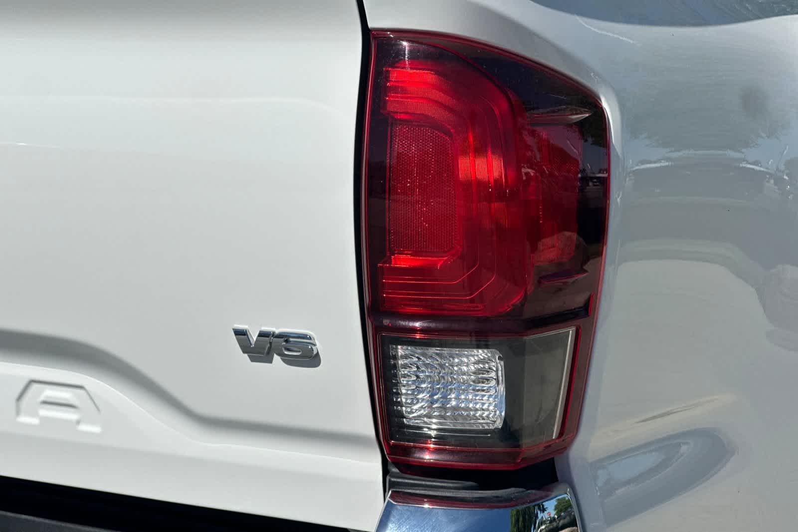 Thumbnail: 2022 Toyota Tacoma - 25