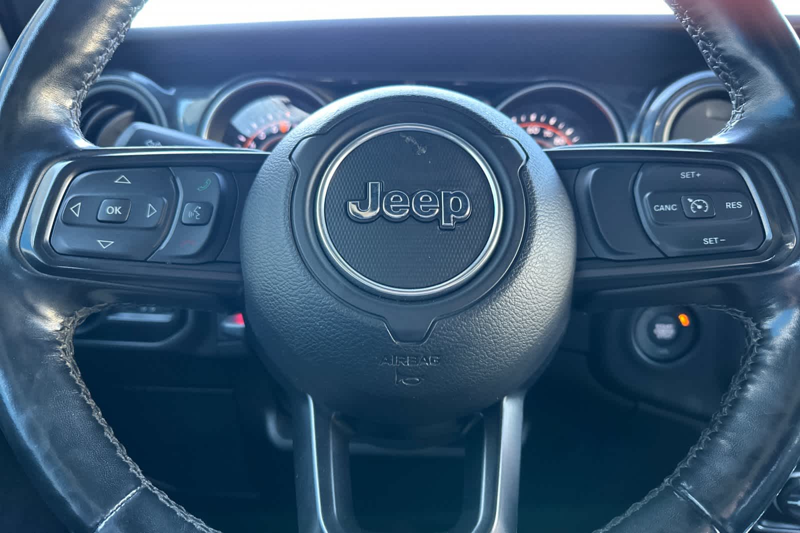 Thumbnail: 2020 Jeep Gladiator - 22