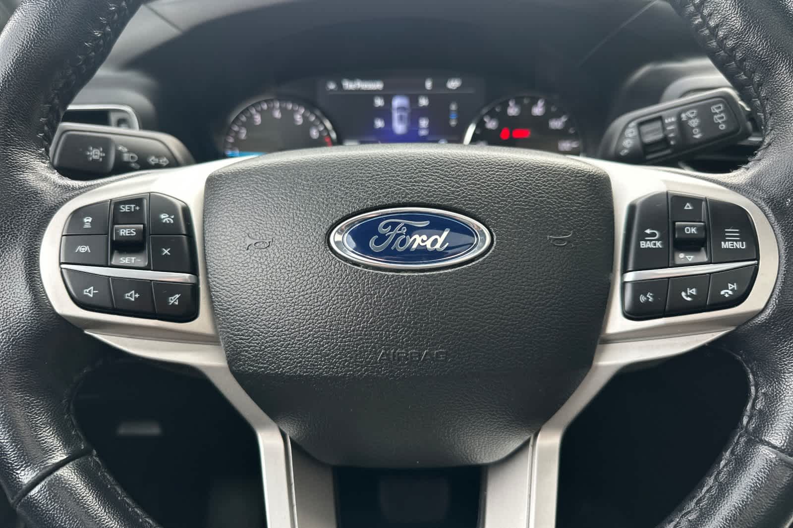 Thumbnail: 2022 Ford Explorer - 25