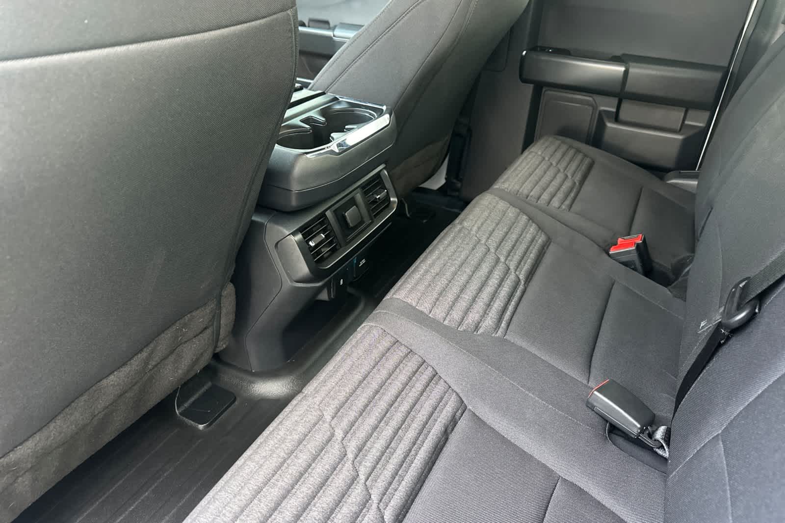 2023 Ford F-150 STX photo 4