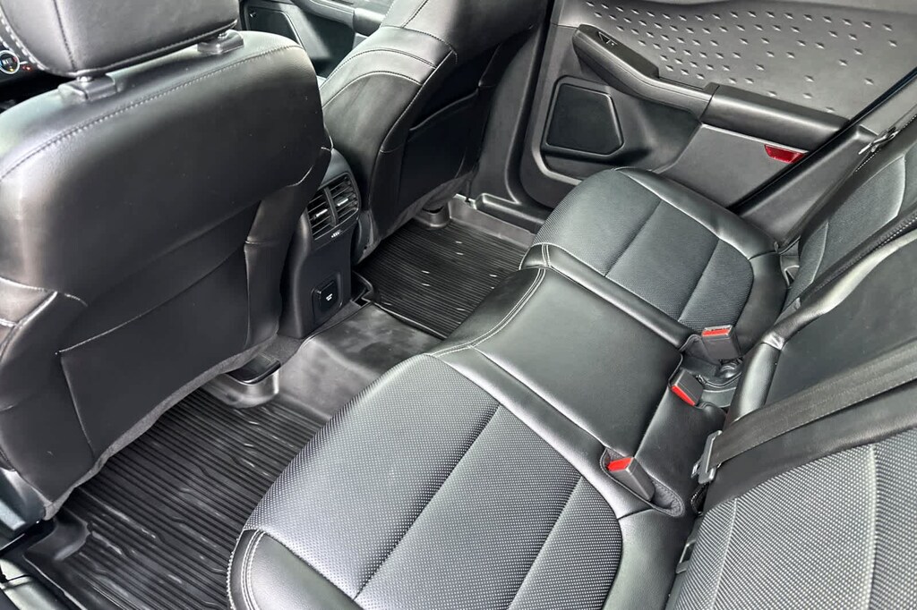 Used 2020 Ford Escape Titanium Hybrid SUV