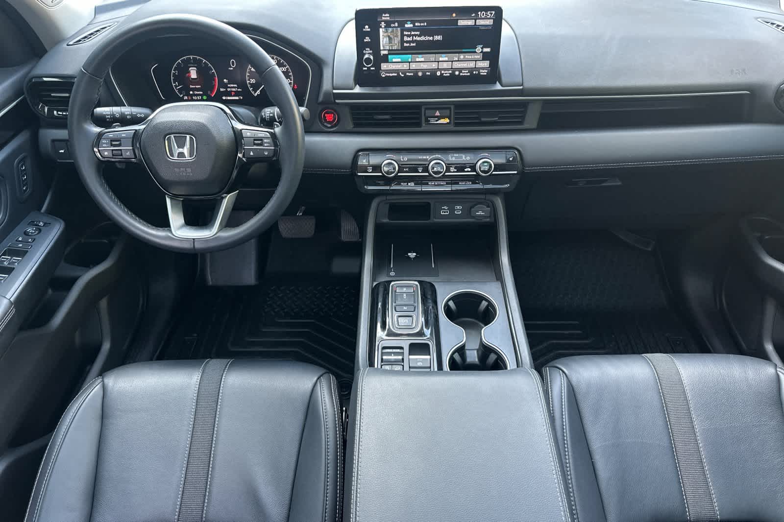 2024 Honda Pilot Touring photo 3
