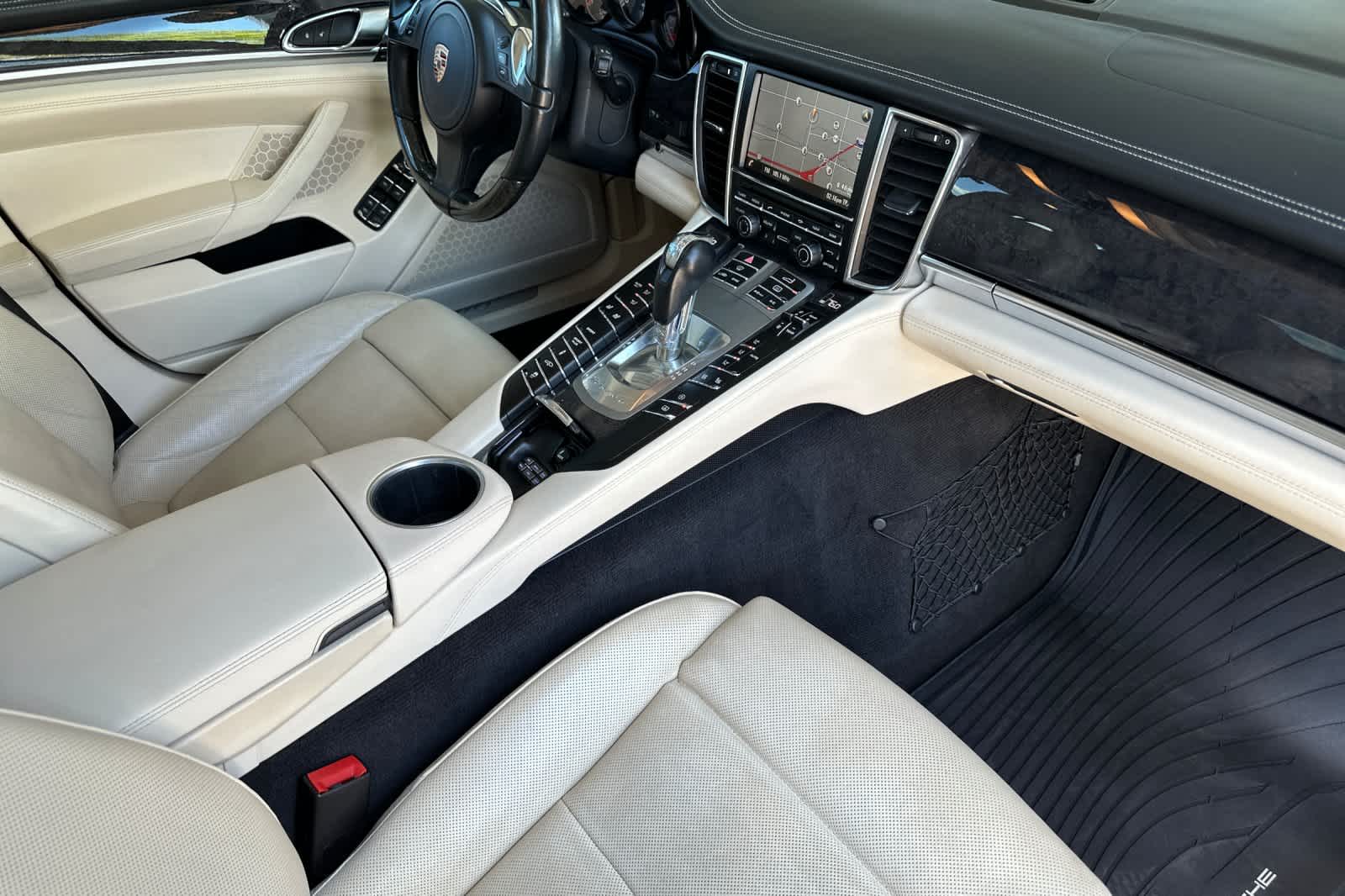 Thumbnail: 2014 Porsche Panamera - 15